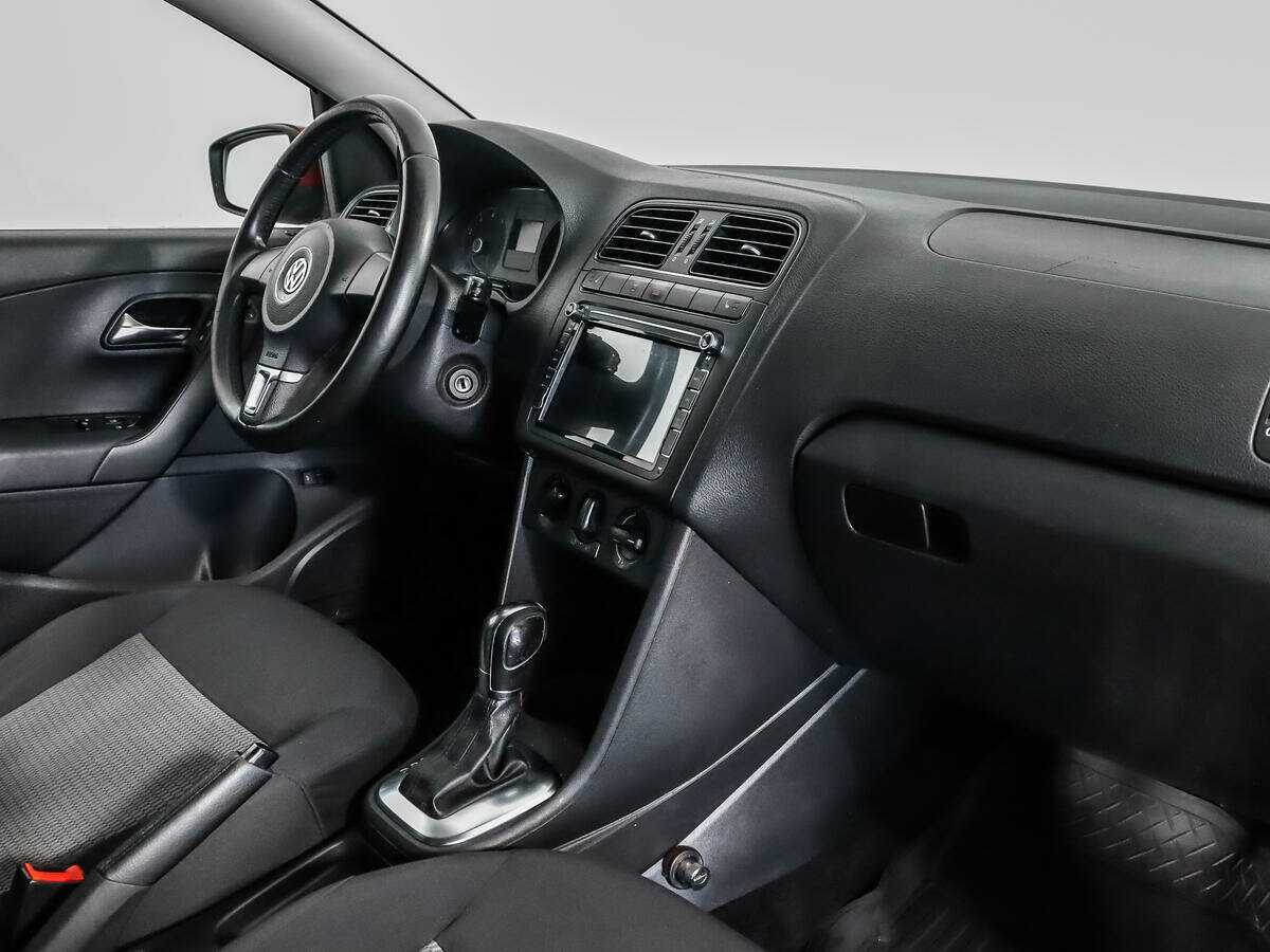 Volkswagen Polo, 2012 - Фото №10