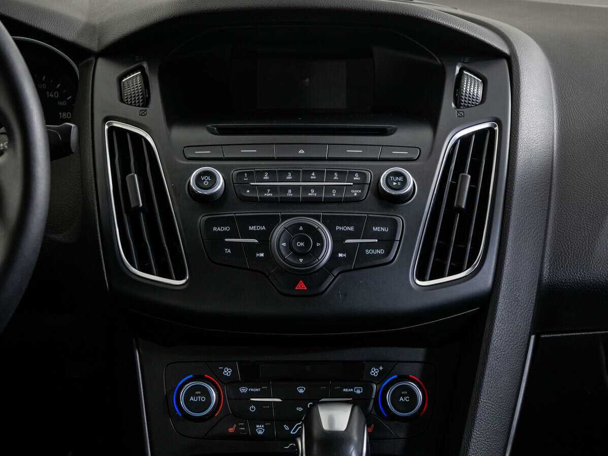 Ford Focus, 2018 - Фото №13