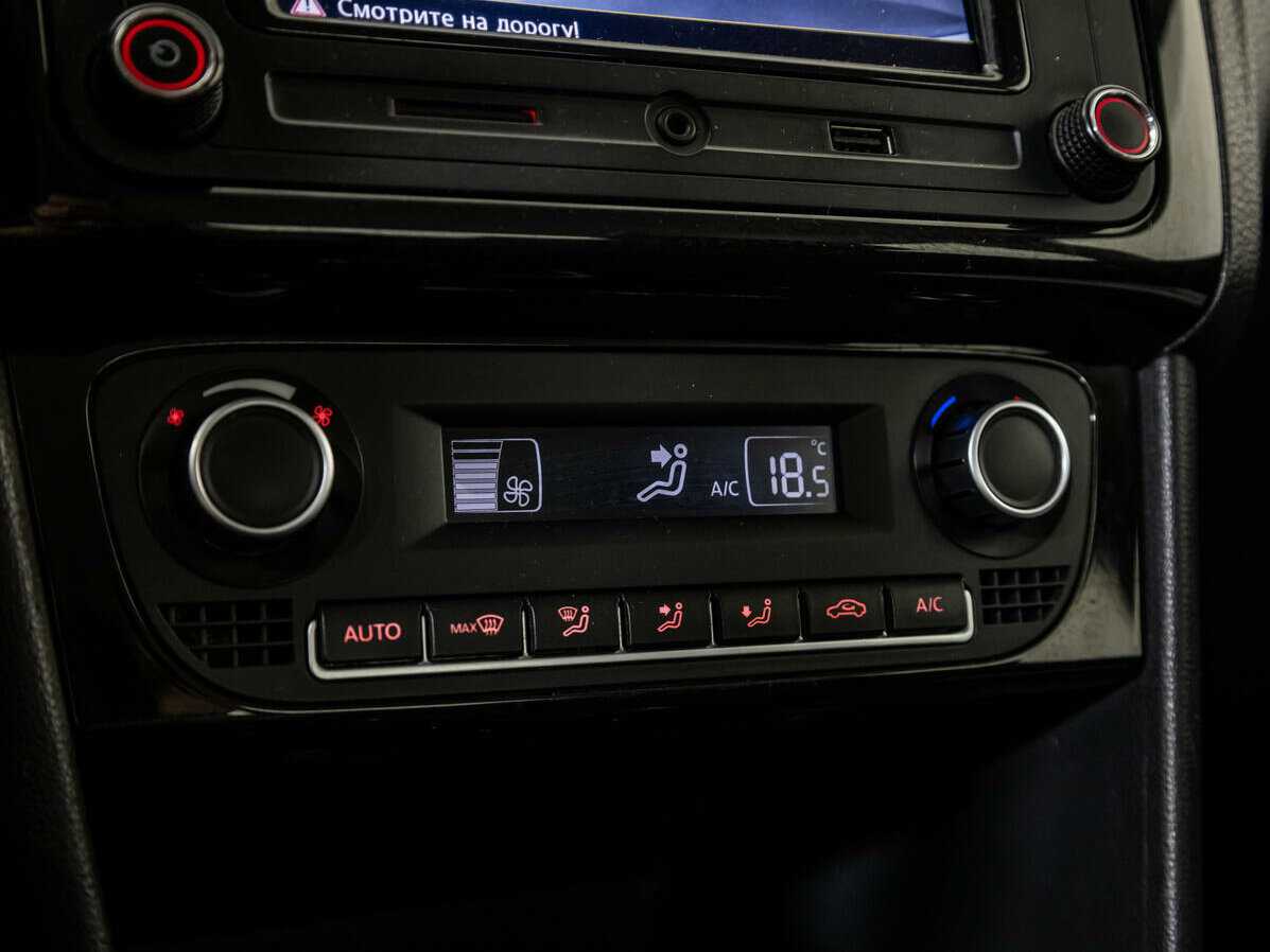 Volkswagen Polo, 2017 - Фото №14