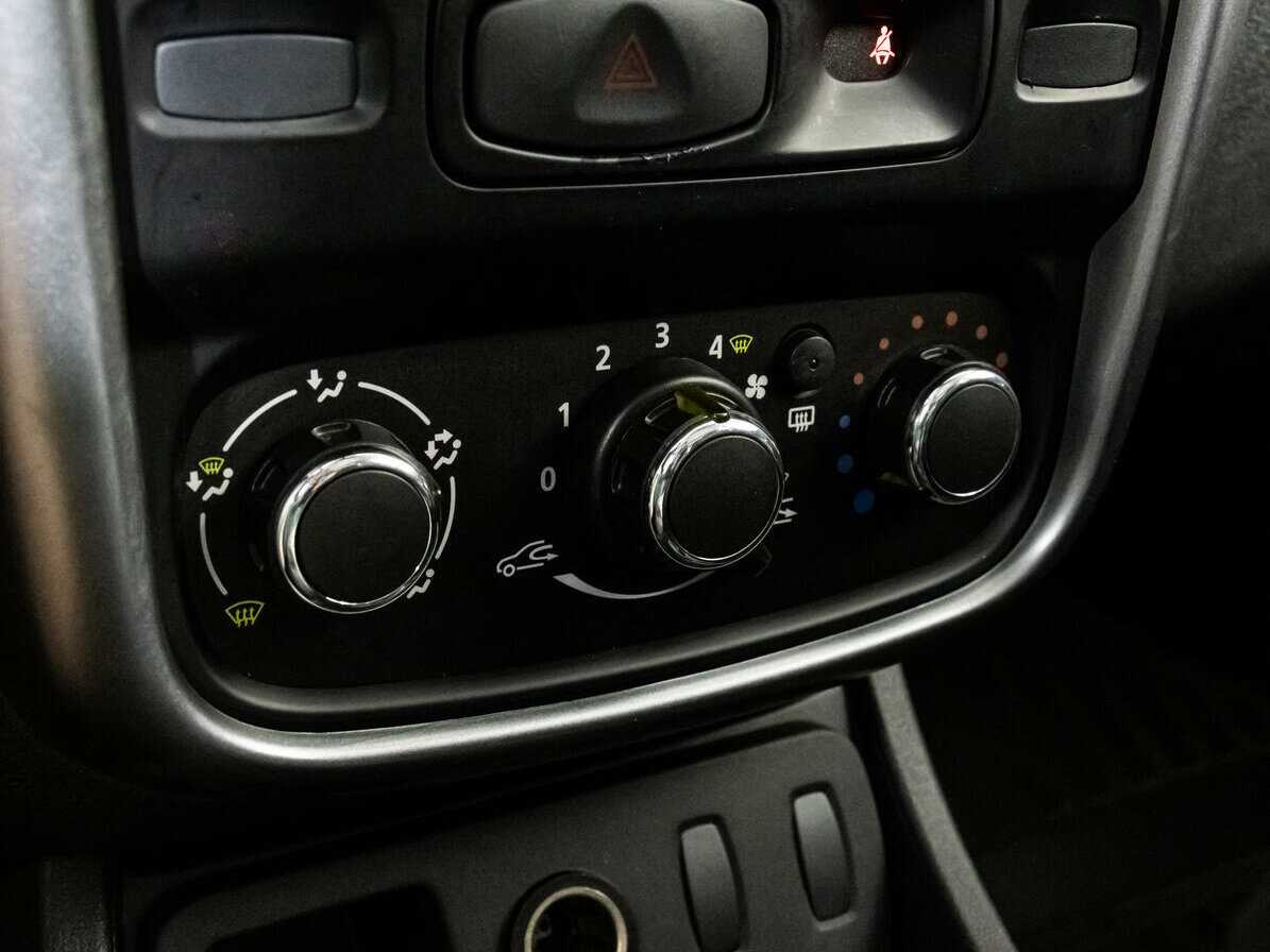 Renault Duster, 2012 - Фото №12