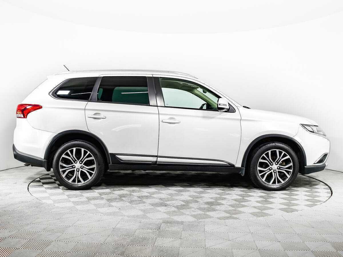 Mitsubishi Outlander, 2015 - Фото №3
