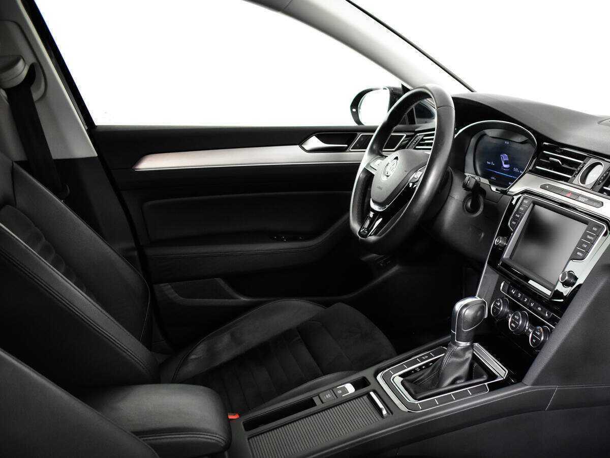 Volkswagen Passat, 2016 - Фото №8
