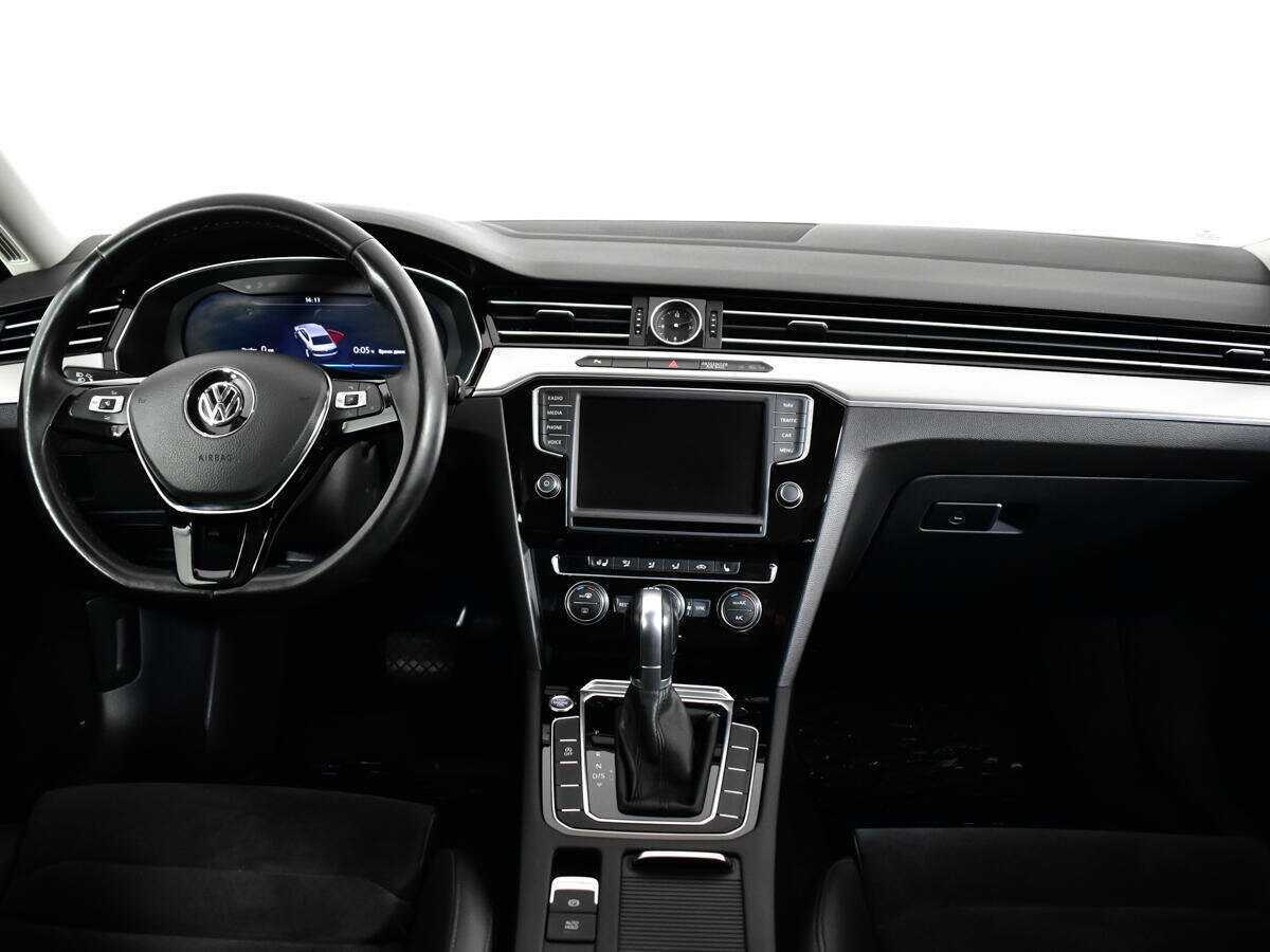 Volkswagen Passat, 2016 - Фото №11