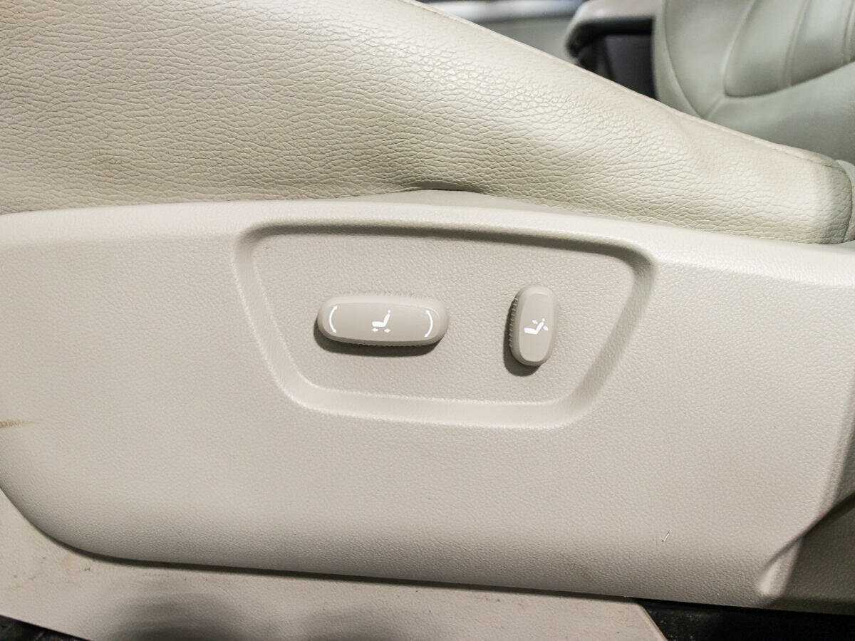 Opel Antara, 2012 - Фото №15