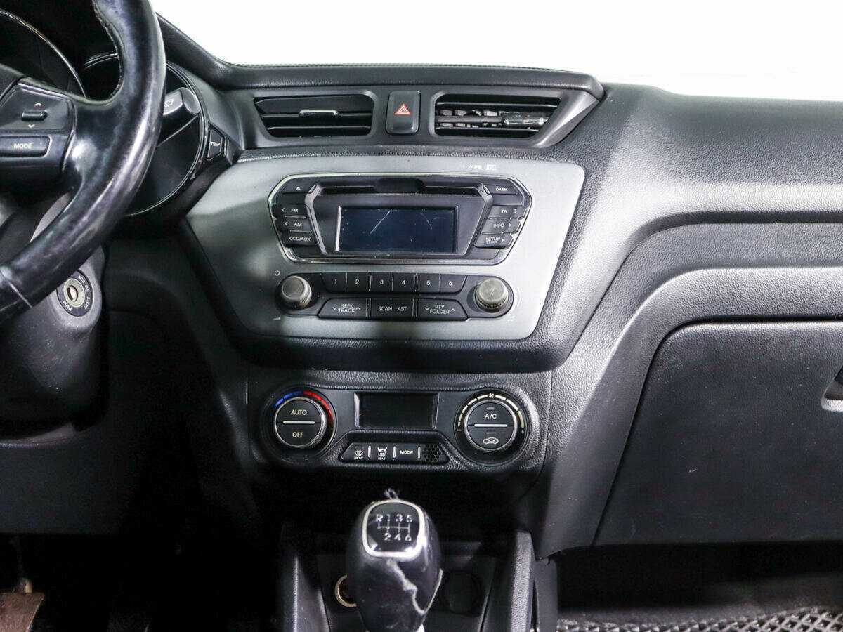 Kia Rio 6-speed, 2014 - Фото №12