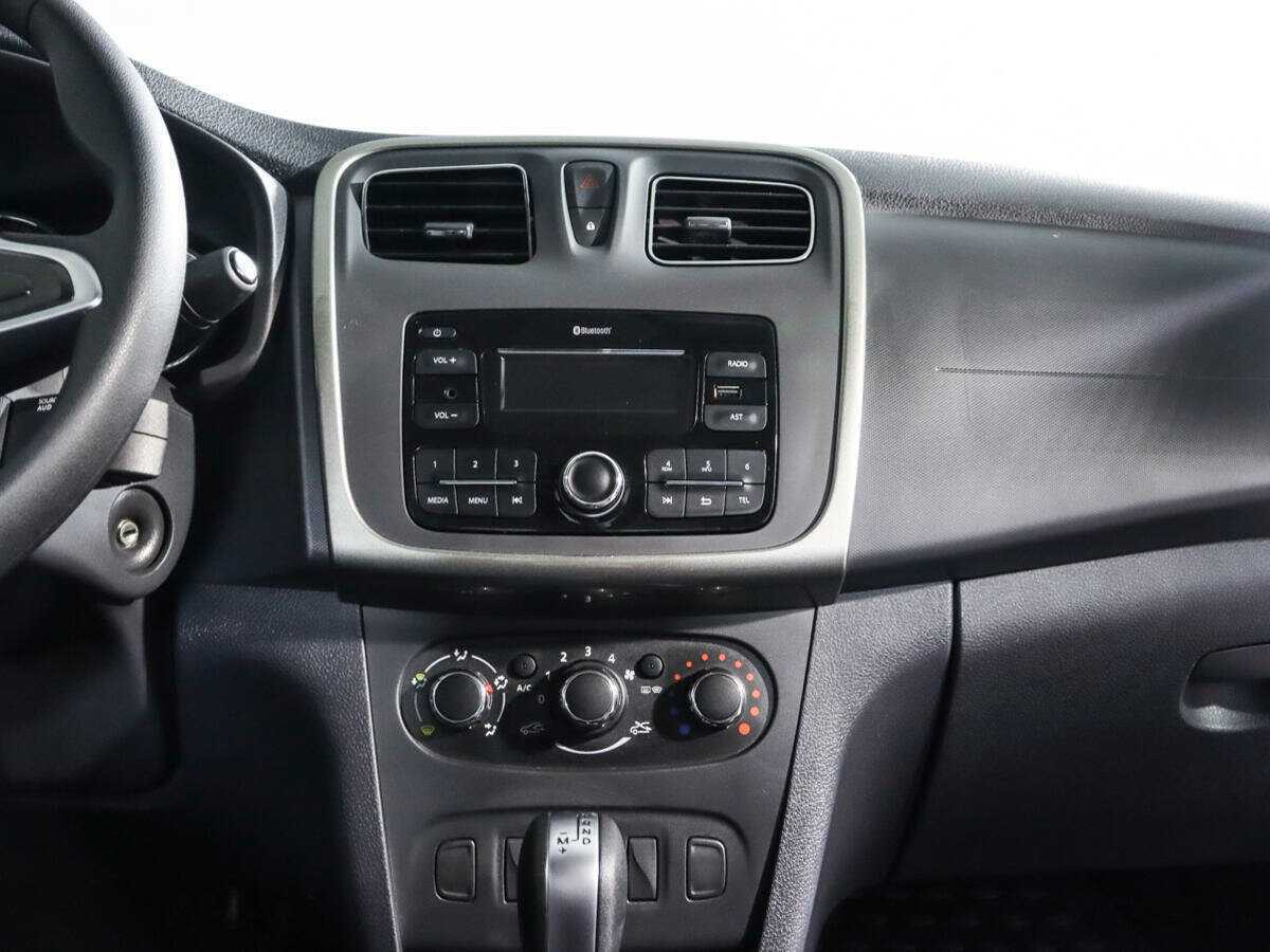 Renault Logan Stepway, 2022 - Фото №10