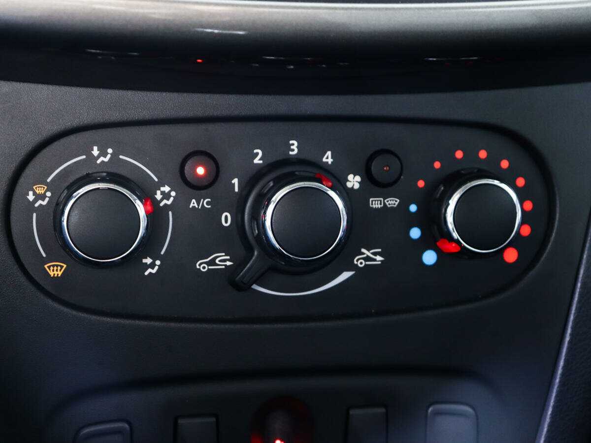 Renault Logan Stepway, 2022 - Фото №12