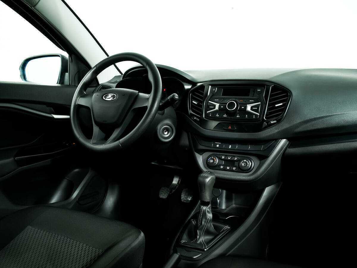 Lada (ВАЗ) Vesta SW, 2021 - Фото №8