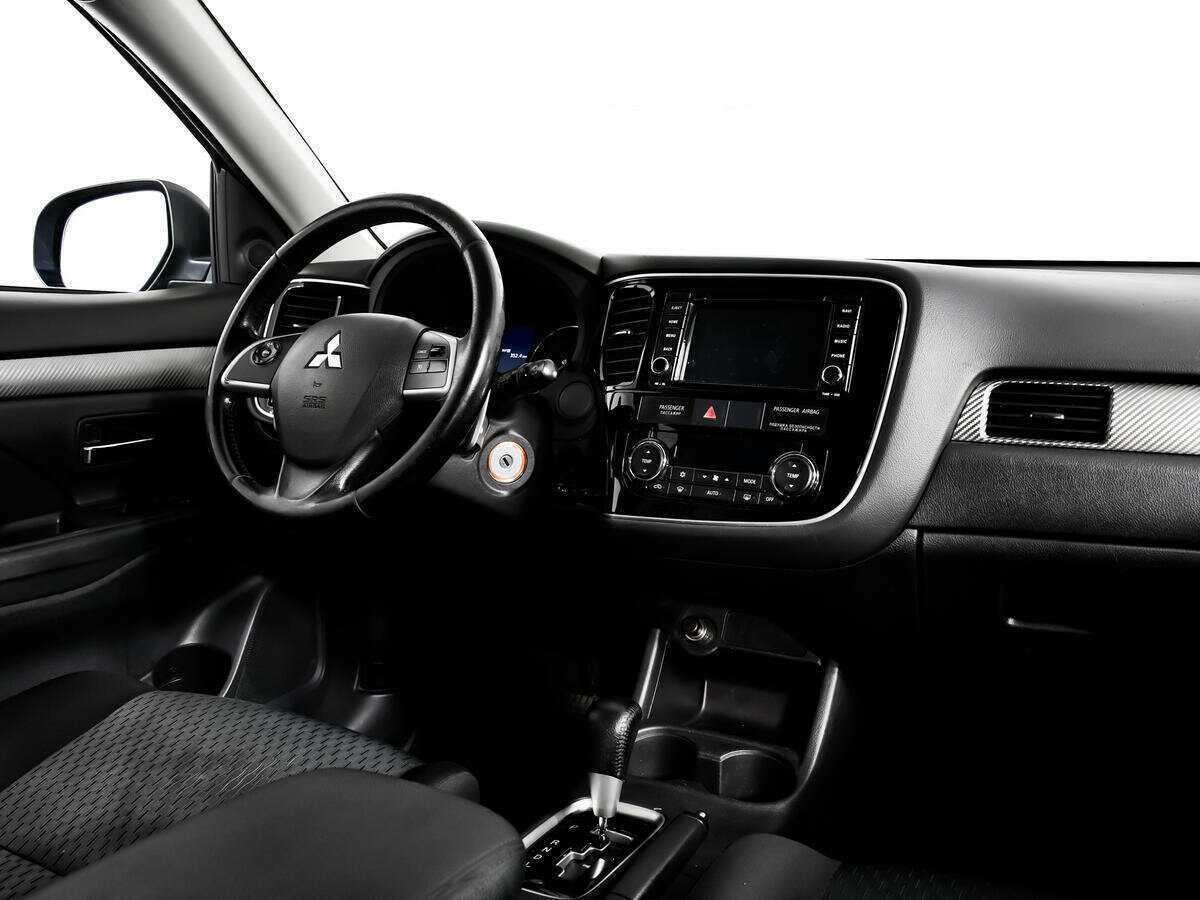 Mitsubishi Outlander, 2013 - Фото №8
