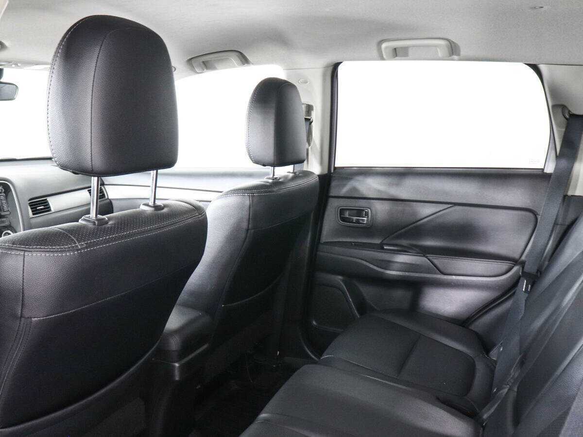 Mitsubishi Outlander, 2014 - Фото №11
