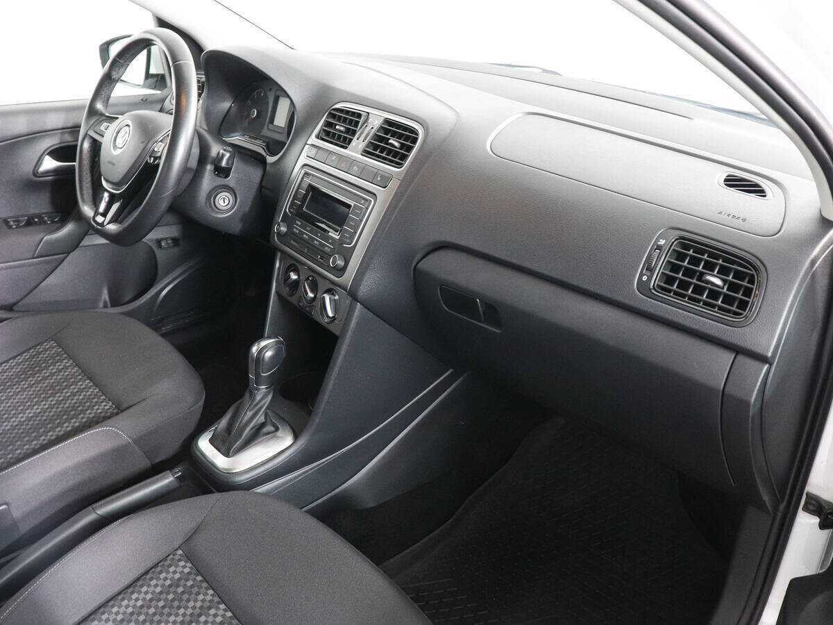 Volkswagen Polo, 2019 - Фото №9