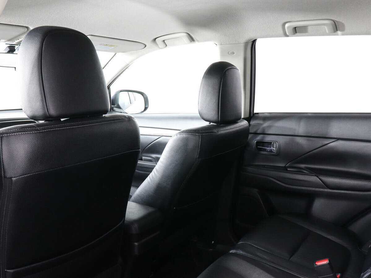 Mitsubishi Outlander, 2013 - Фото №11