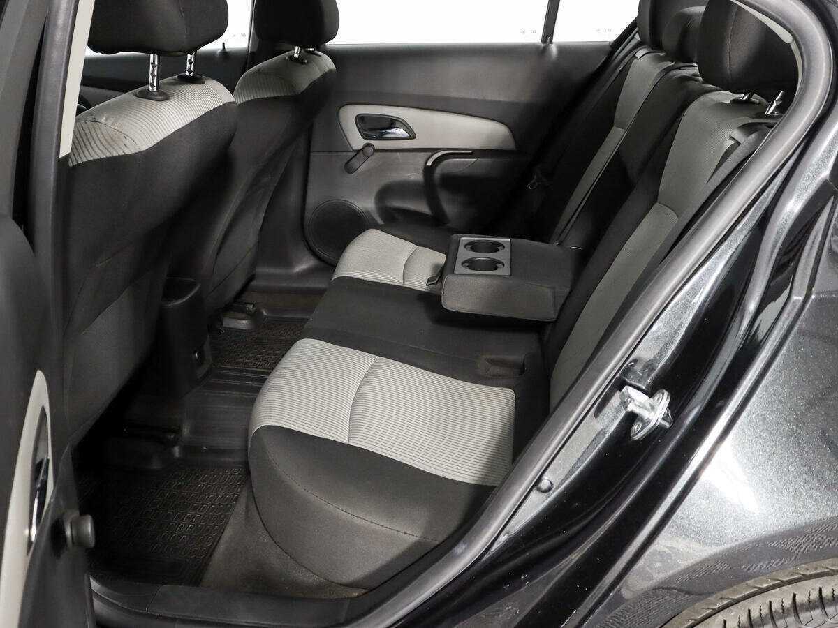 Chevrolet Cruze, 2012 - Фото №9