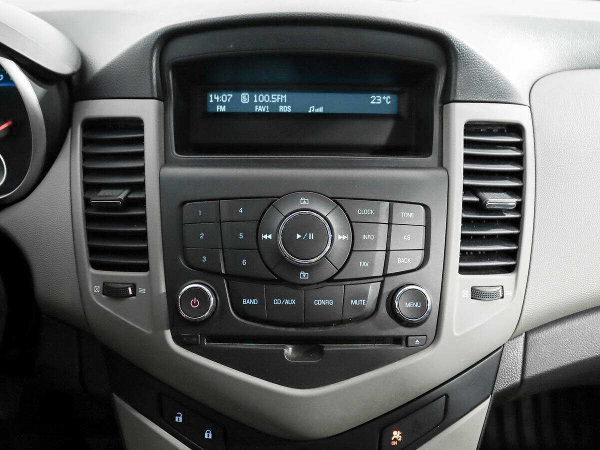 Chevrolet Cruze, 2012 - Фото №12