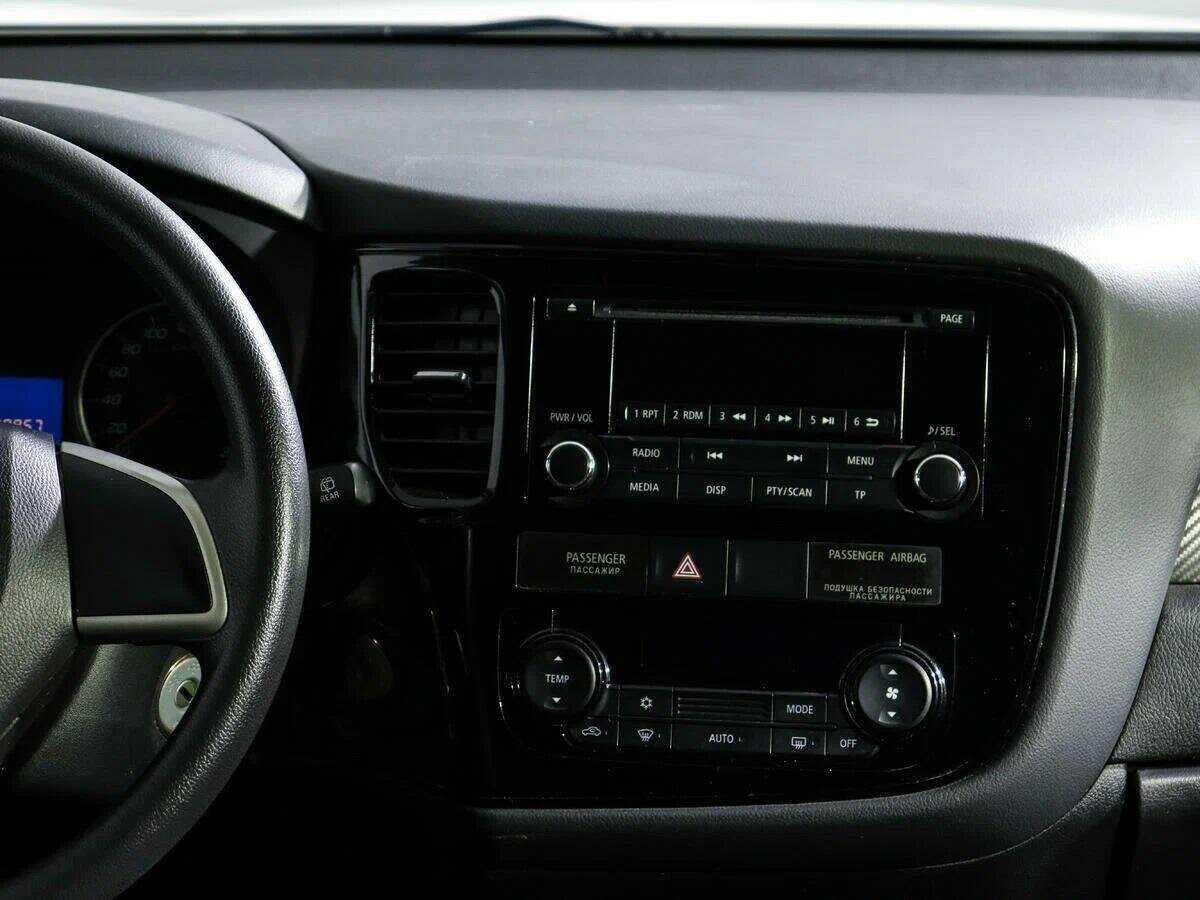 Mitsubishi Outlander, 2012 - Фото №10