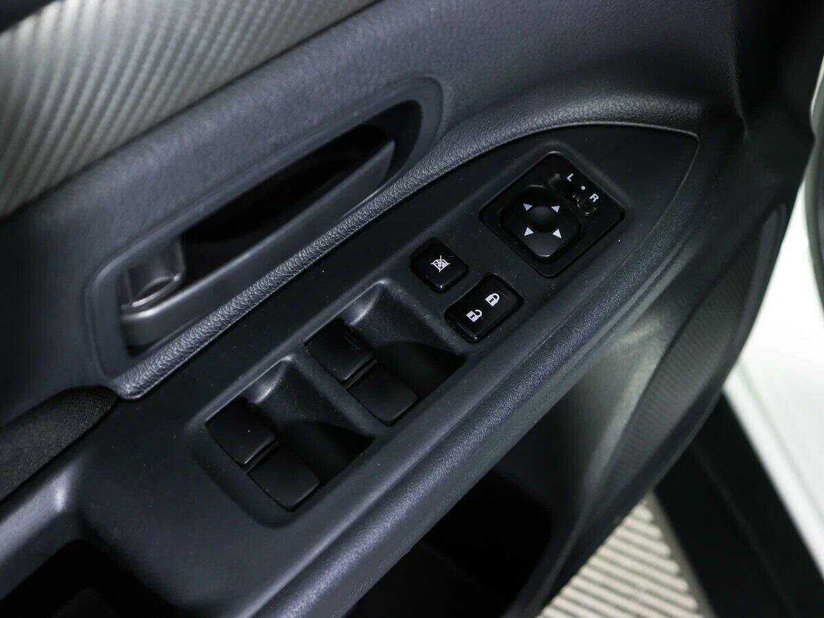 Mitsubishi Outlander, 2012 - Фото №12