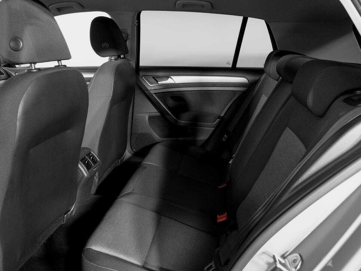 Volkswagen Golf, 2013 - Фото №9