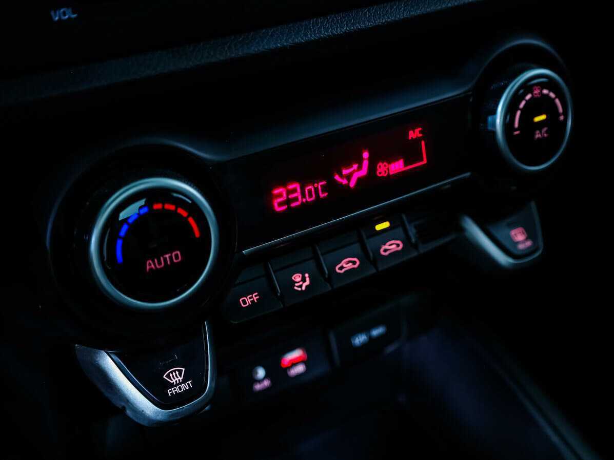 Kia Rio, 2018 - Фото №11