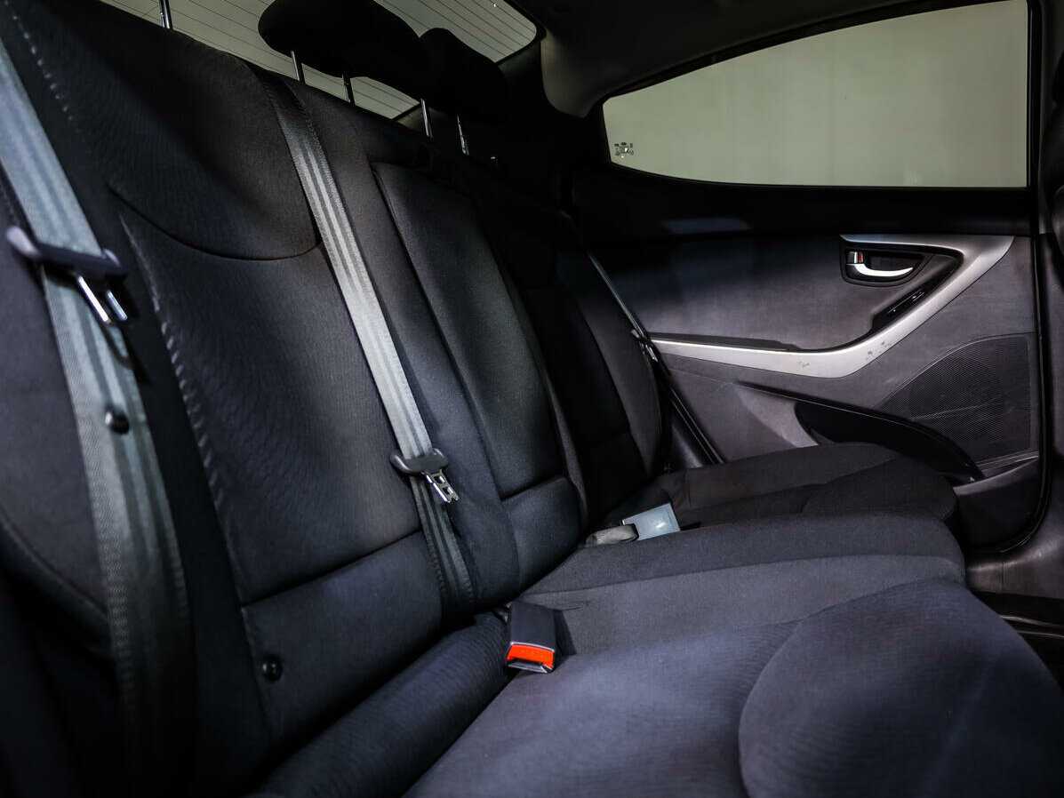 Hyundai Elantra, 2015 - Фото №11