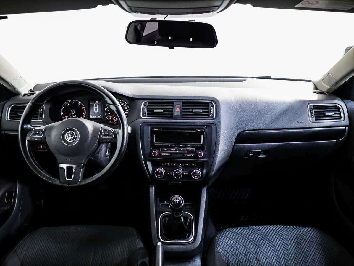 Volkswagen Jetta, 2012 - Фото №8