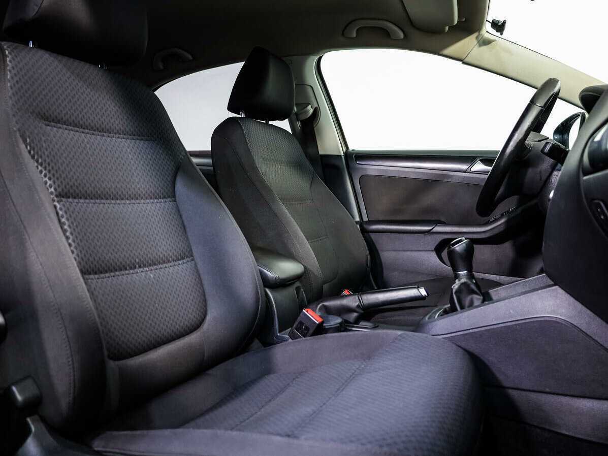 Volkswagen Jetta, 2012 - Фото №10