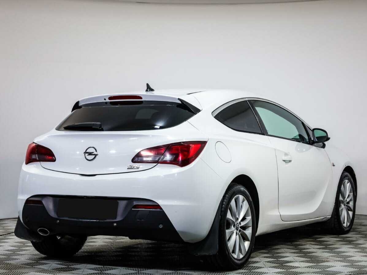 Opel Astra GTC, 2012 - Фото №3