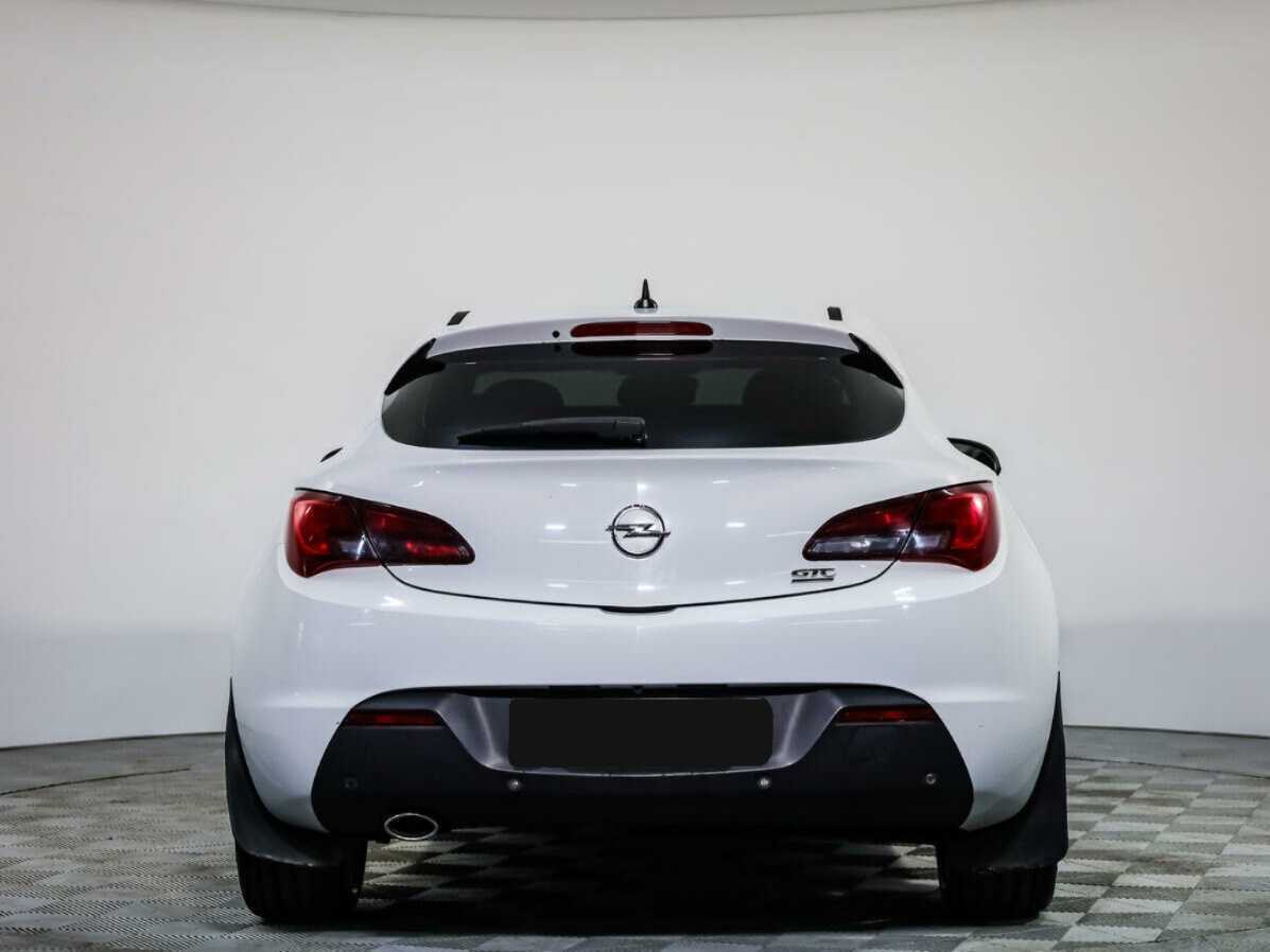 Opel Astra GTC, 2012 - Фото №4
