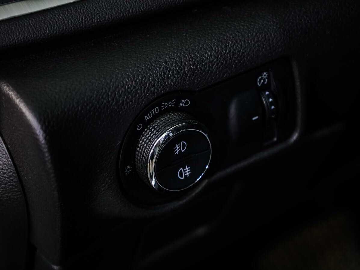 Opel Astra GTC, 2012 - Фото №16