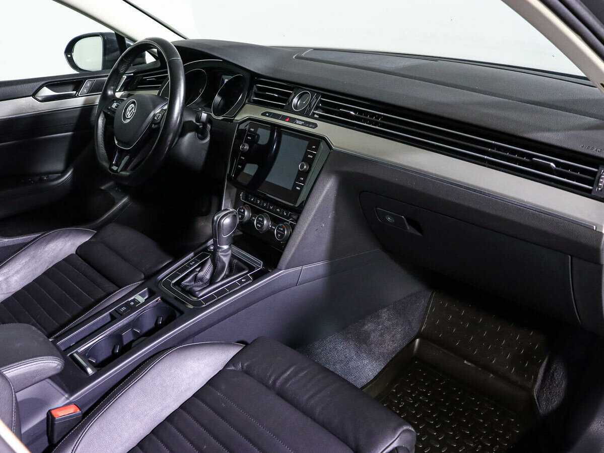 Volkswagen Passat, 2017 - Фото №6