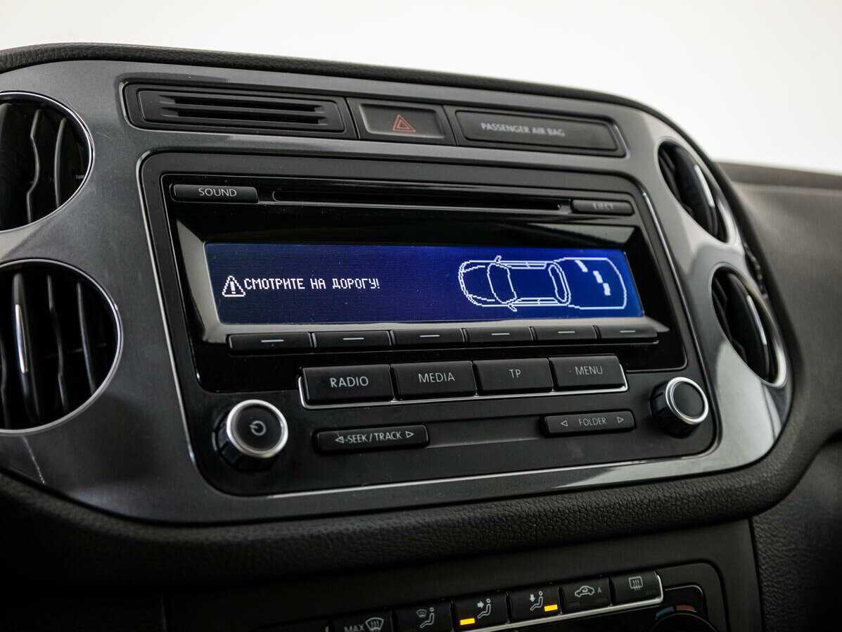 Volkswagen Tiguan, 2012 - Фото №15