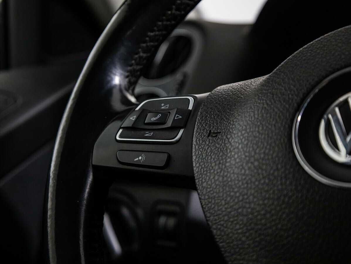Volkswagen Tiguan, 2012 - Фото №16