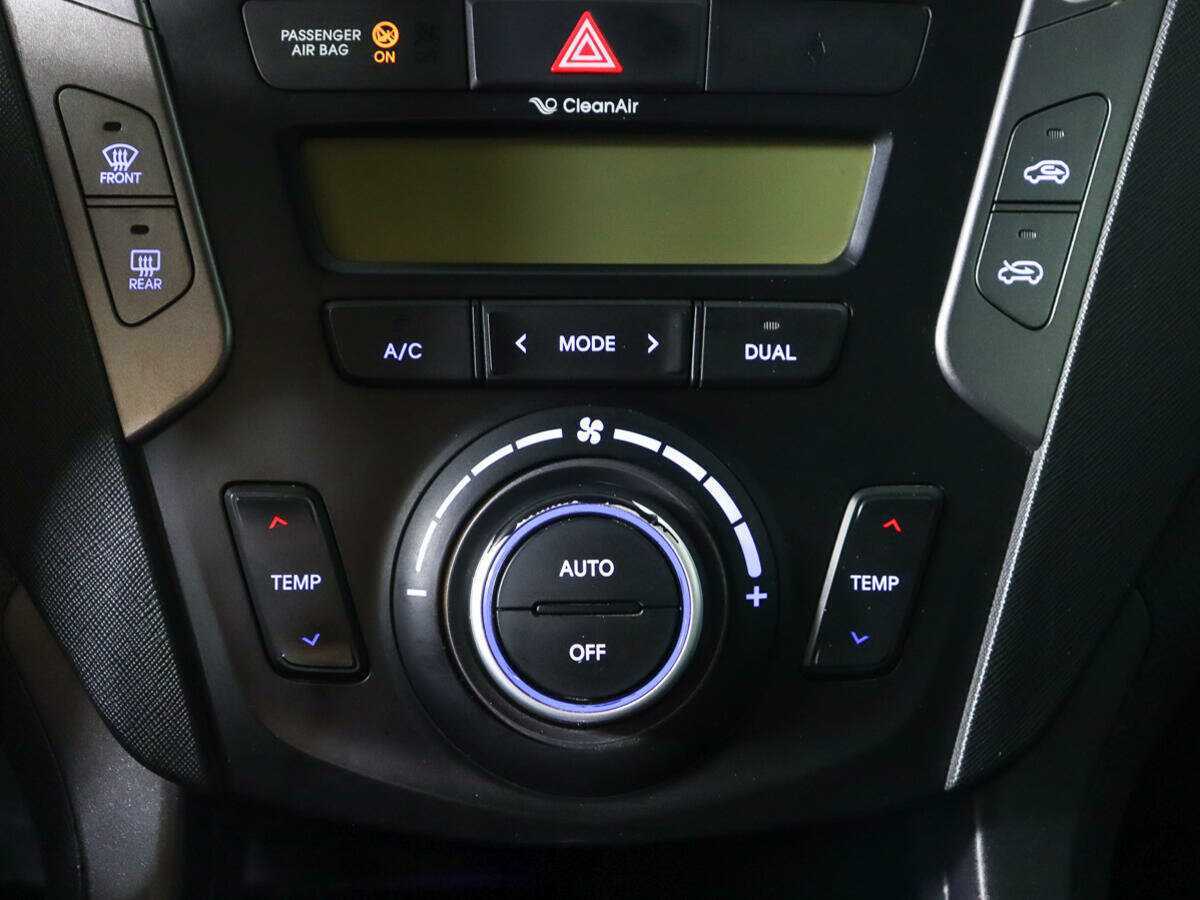 Hyundai Santa Fe, 2012 - Фото №13