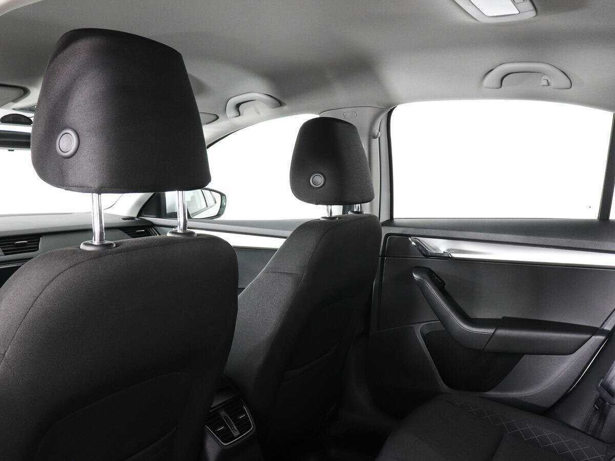 Skoda Octavia, 2020 - Фото №11