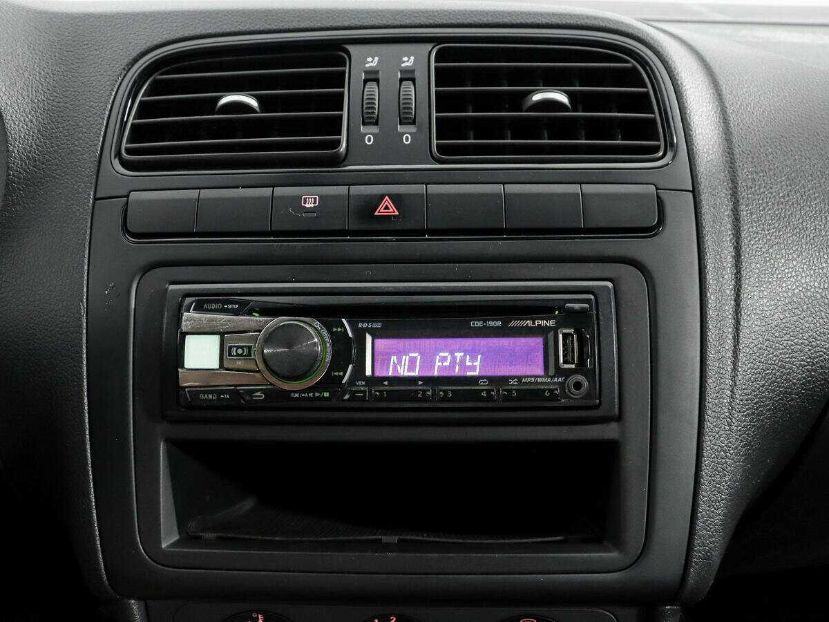 Volkswagen Polo, 2018 - Фото №10