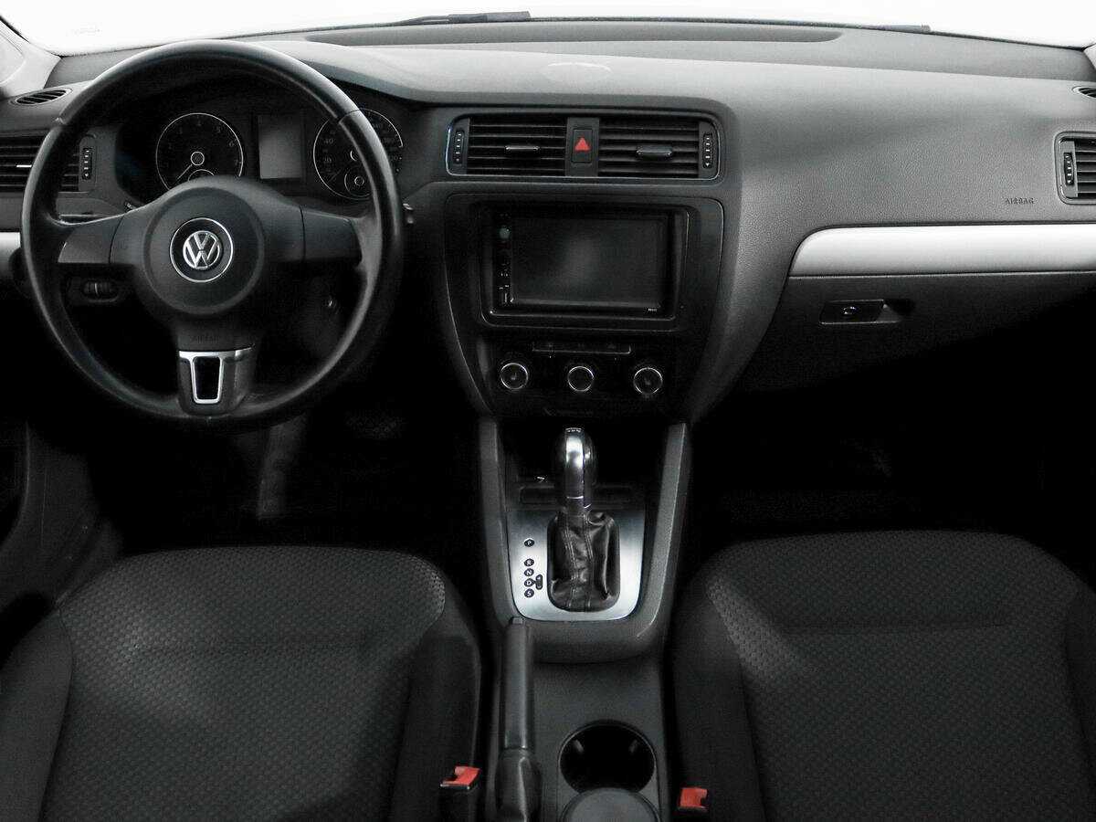 Volkswagen Jetta, 2012 - Фото №11