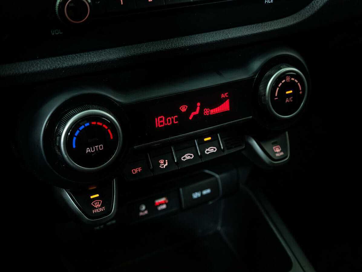 Kia Rio X-Line, 2017 - Фото №14