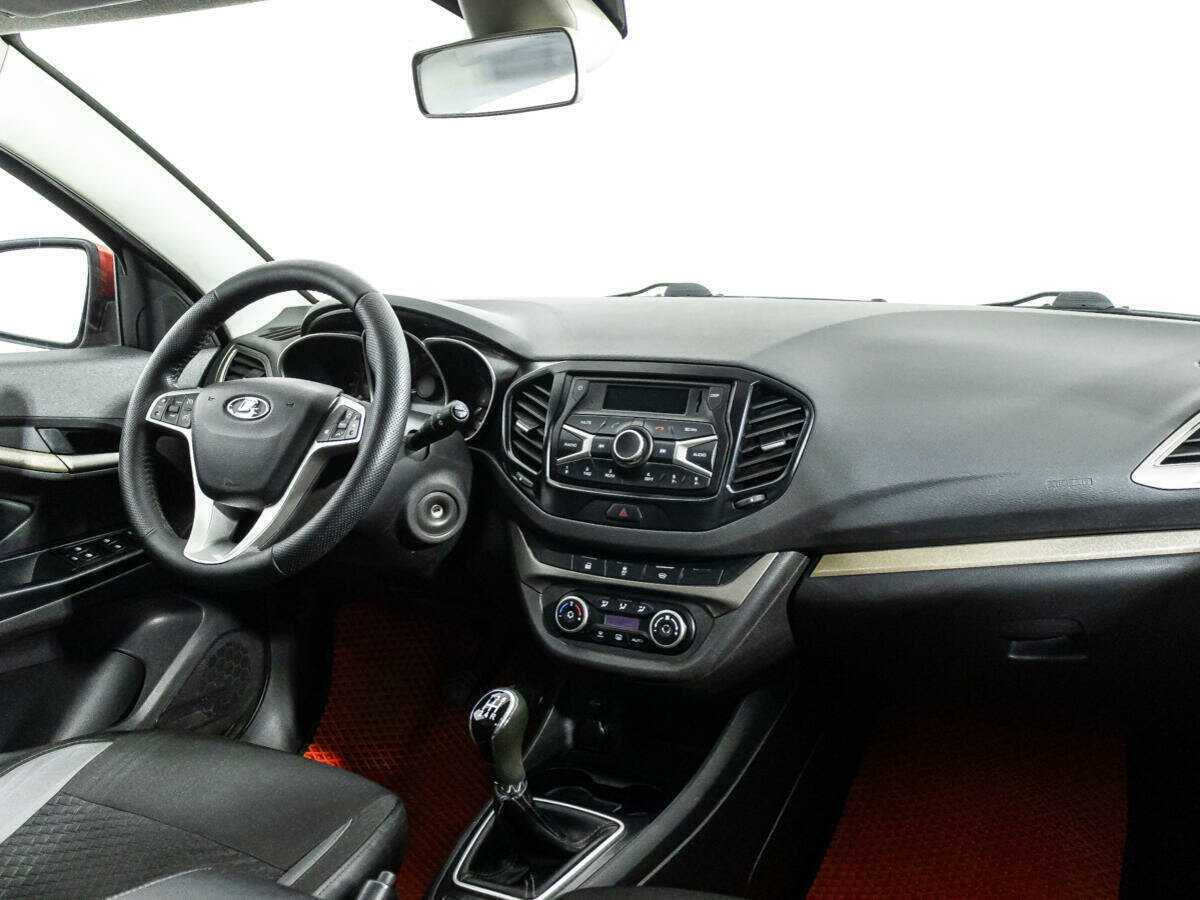 Lada (ВАЗ) Vesta SW, 2018 - Фото №8