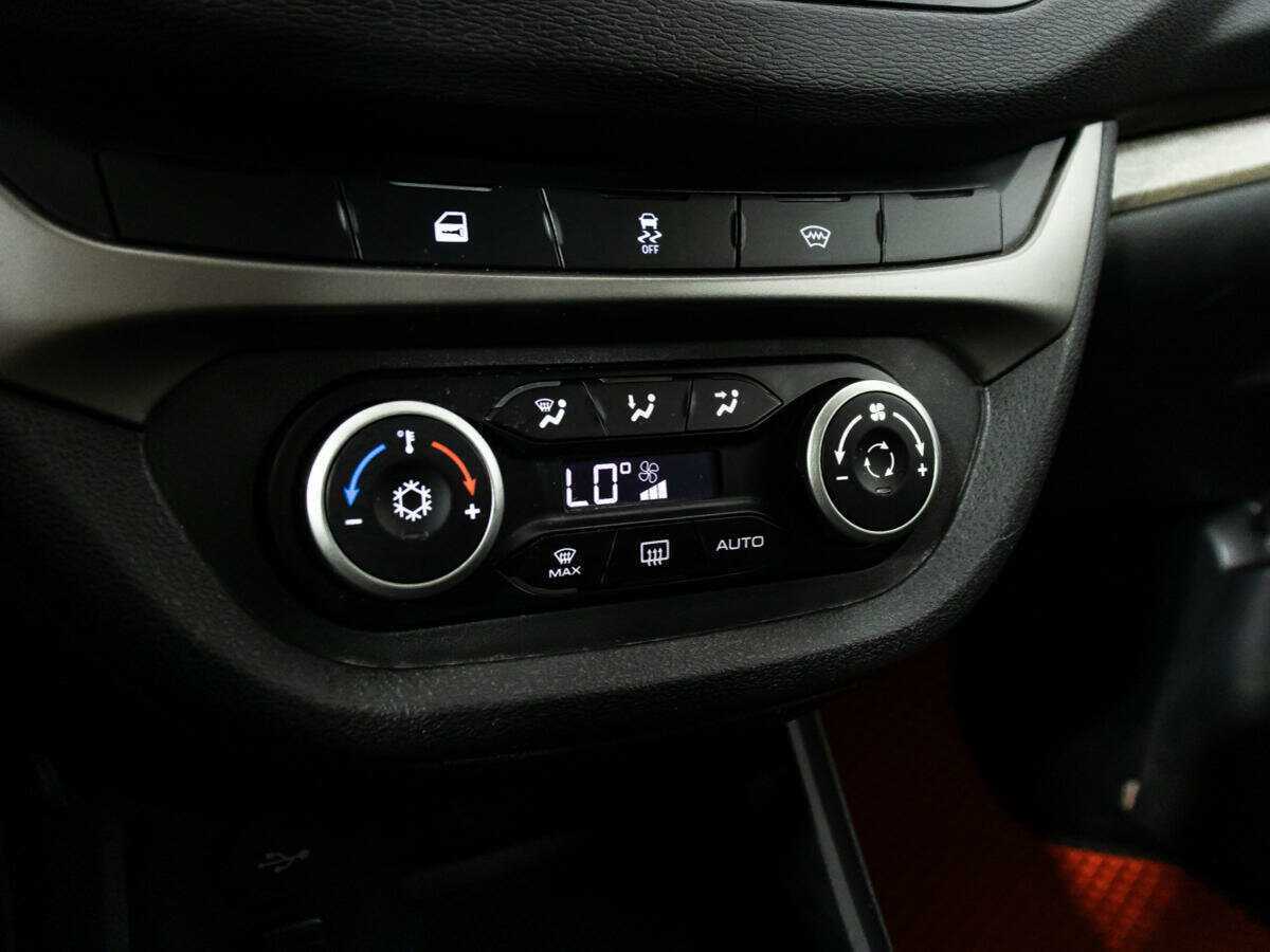 Lada (ВАЗ) Vesta SW, 2018 - Фото №14