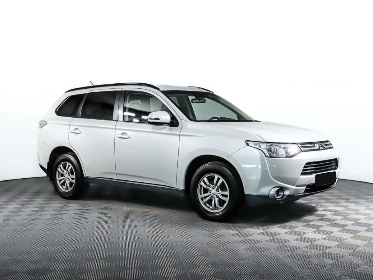Mitsubishi Outlander, 2013 - Фото №1