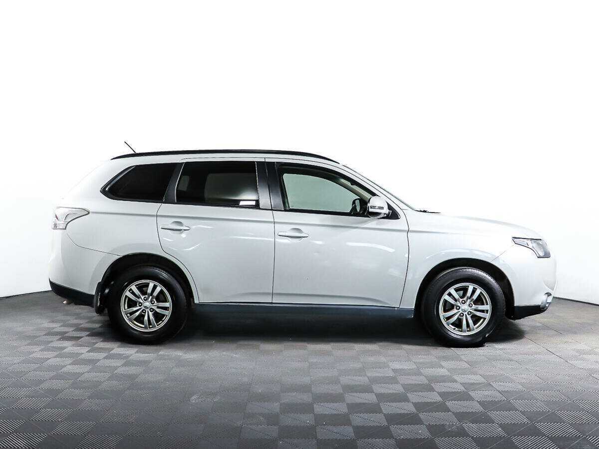 Mitsubishi Outlander, 2013 - Фото №2