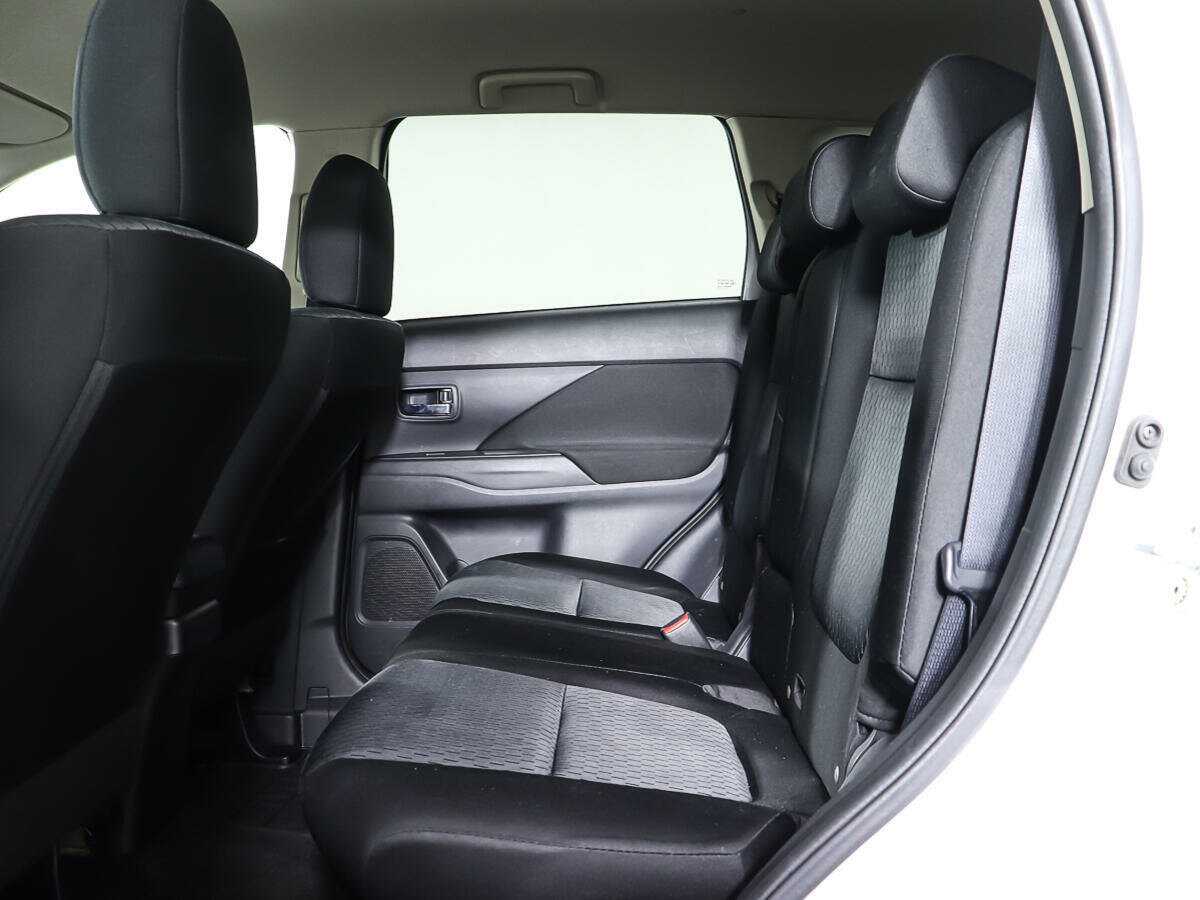 Mitsubishi Outlander, 2013 - Фото №8