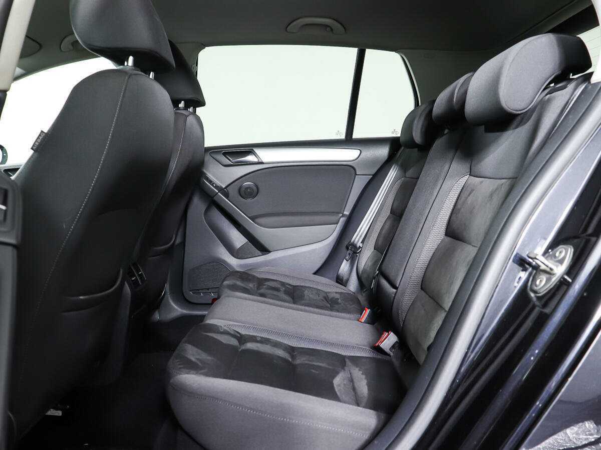 Volkswagen Golf, 2012 - Фото №5