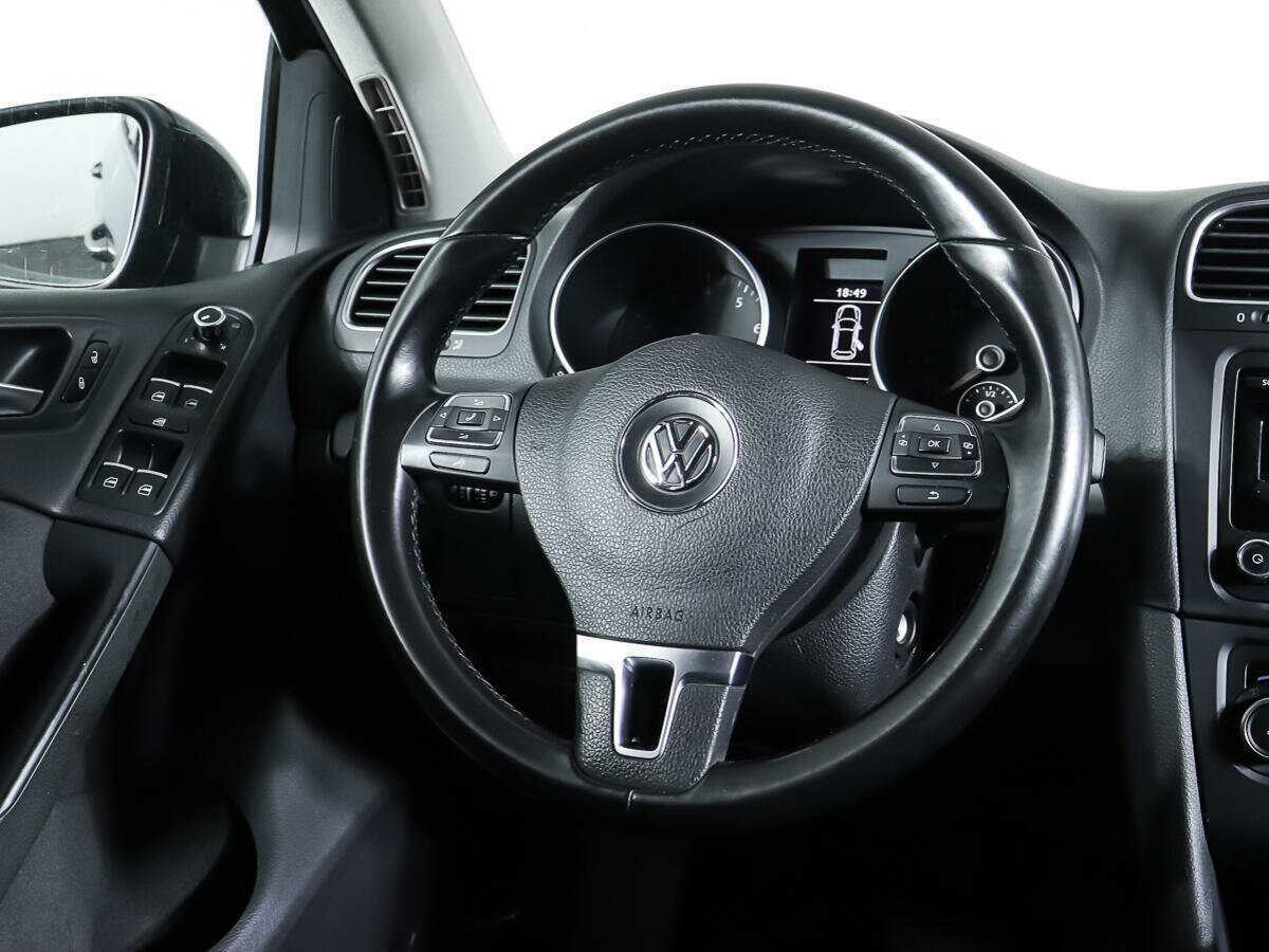 Volkswagen Golf, 2012 - Фото №10