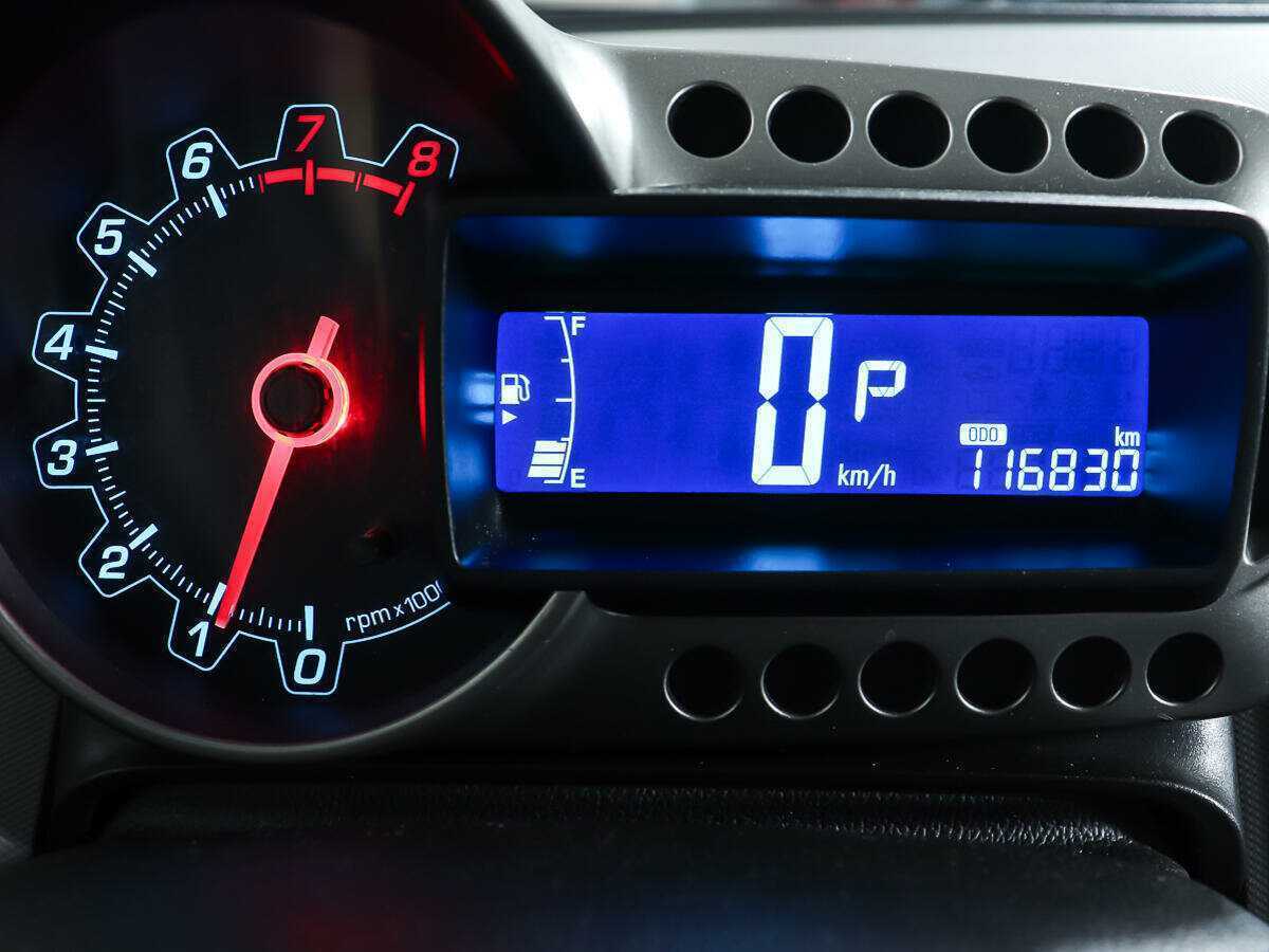 Chevrolet Aveo, 2012 - Фото №12