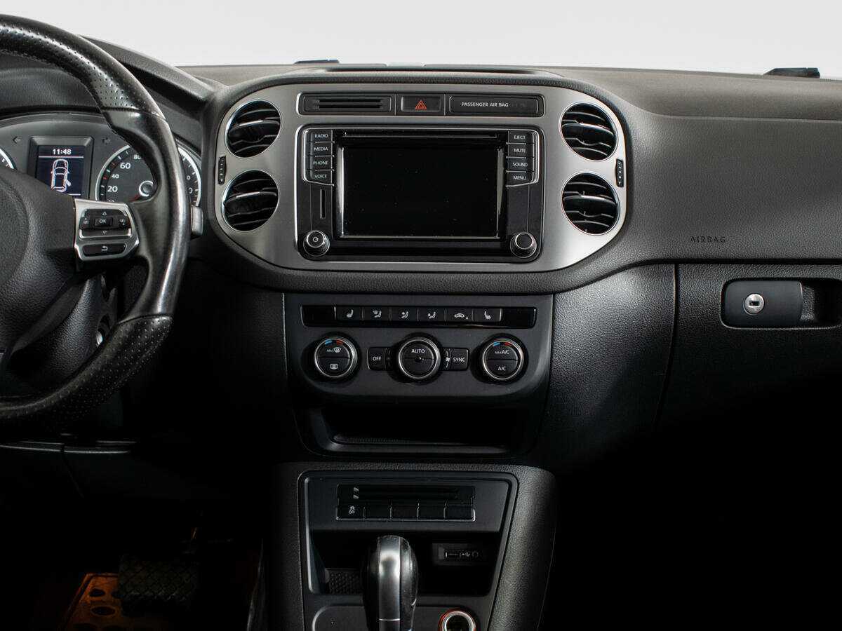 Volkswagen Tiguan, 2016 - Фото №8