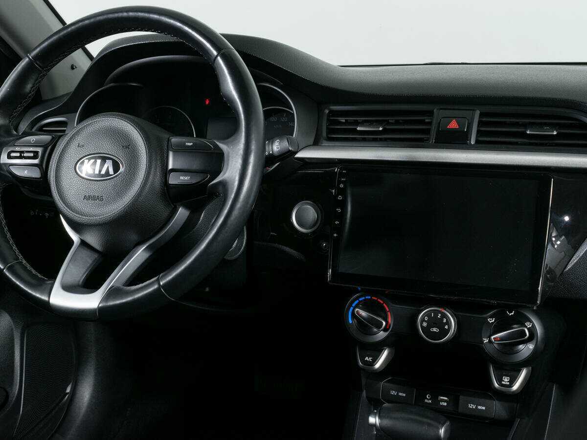 Kia Rio X-Line, 2019 - Фото №11