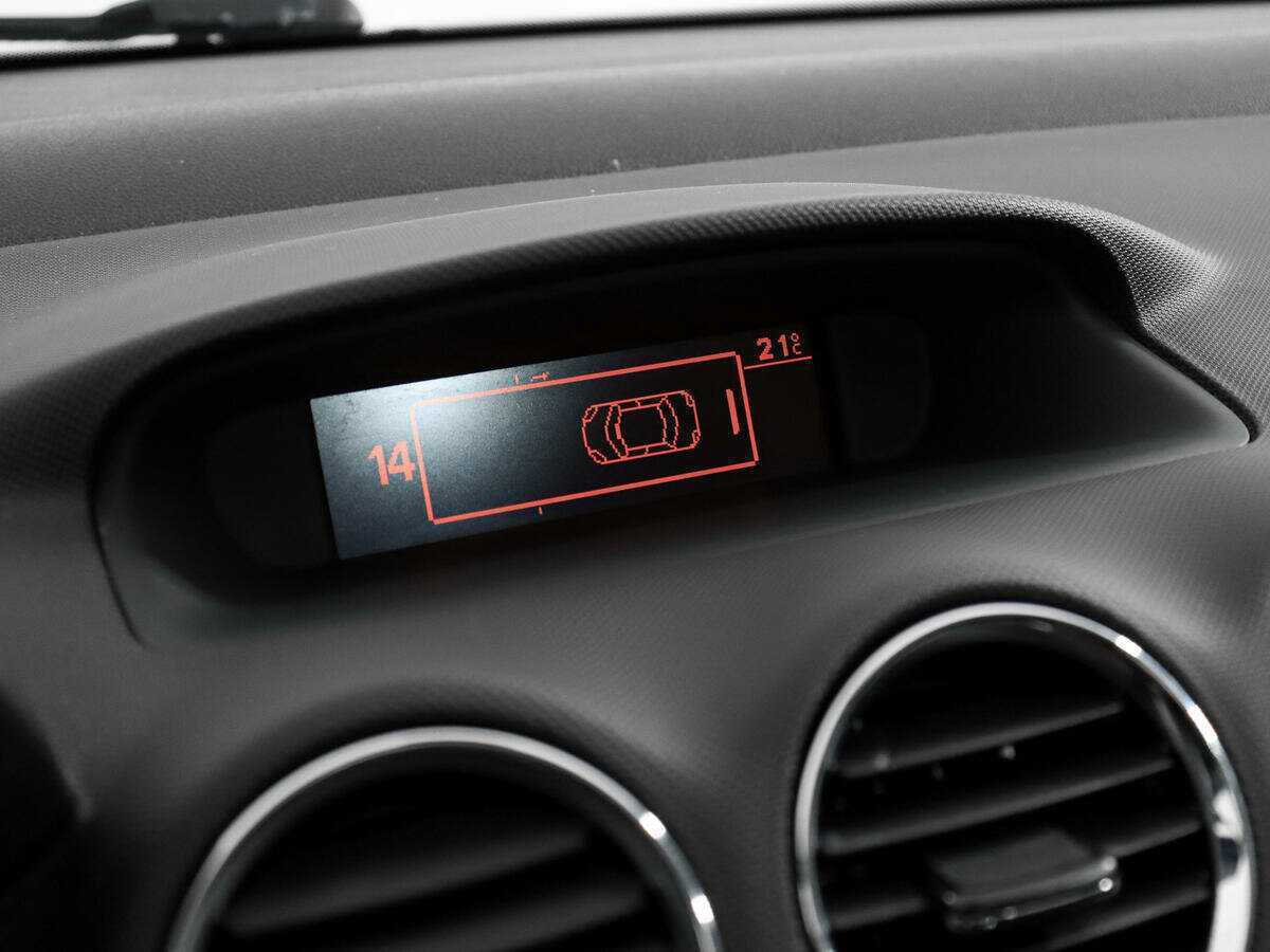 Peugeot 308, 2012 - Фото №14