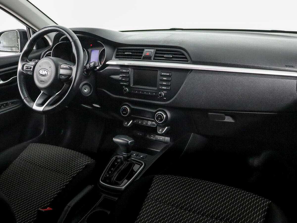 Kia Rio X-Line, 2018 - Фото №8