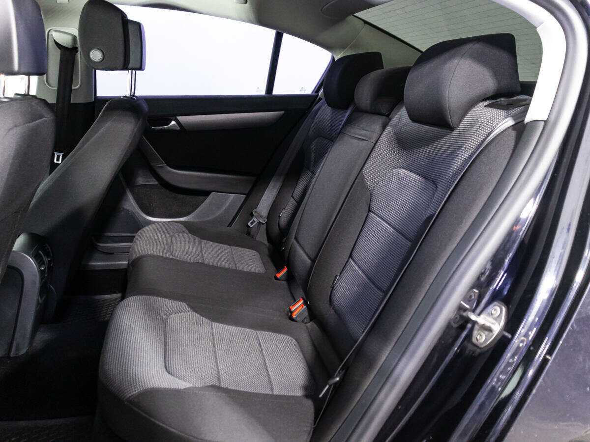 Volkswagen Passat, 2013 - Фото №9