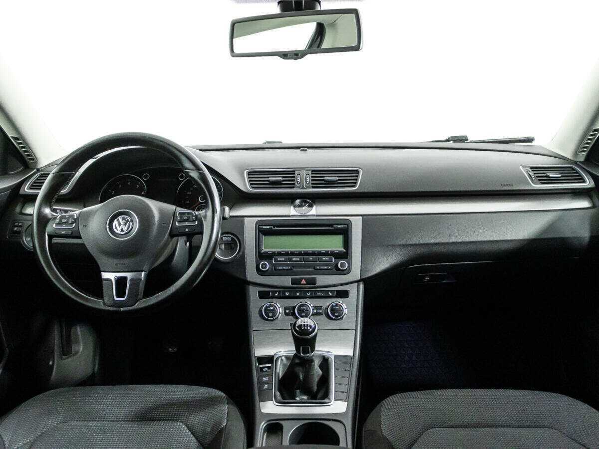 Volkswagen Passat, 2013 - Фото №12